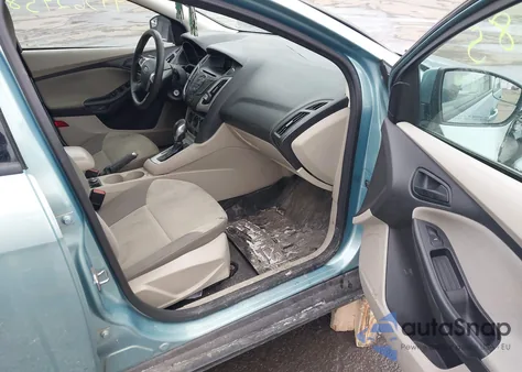 2012 Ford Focus Se z USA, uszkodzony, nr VIN 1FAHP3K23CL459949